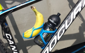 香蕉水壶骑行架